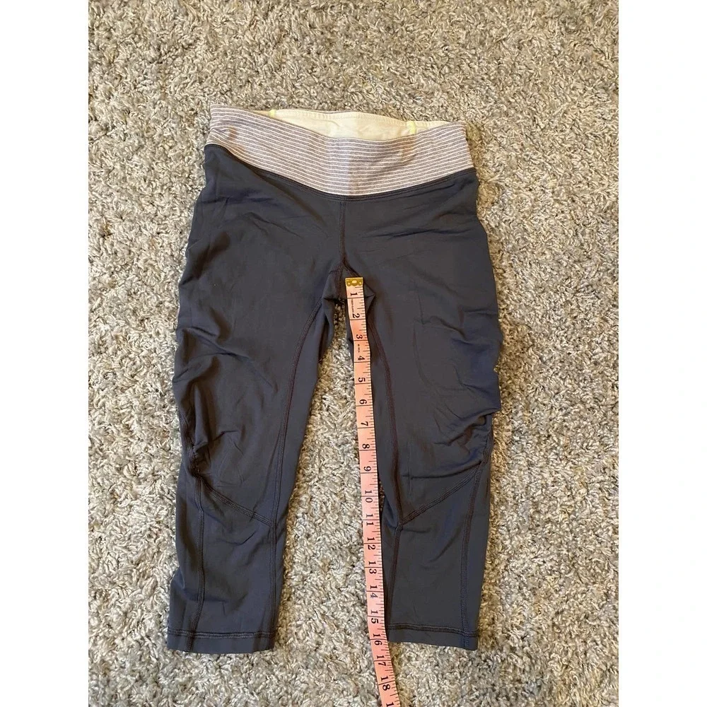 Lululemon Woman Athletic Yoga Cropped Leggings